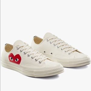 Comme des Garcons Play x Converse Play One Heart Low-Top Sneakers